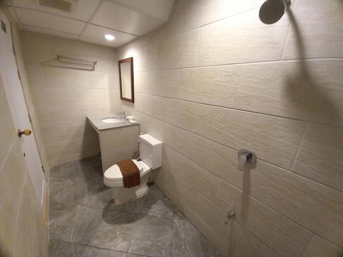 Valentier Cafe And Hotel 清邁 外观 照片